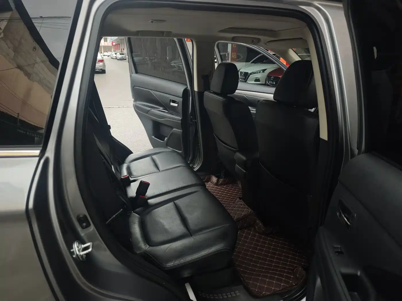 Mitsubishi Outlander (Import) 2014 2014 2.4L 4WD Luxury Value Edition 5-seater