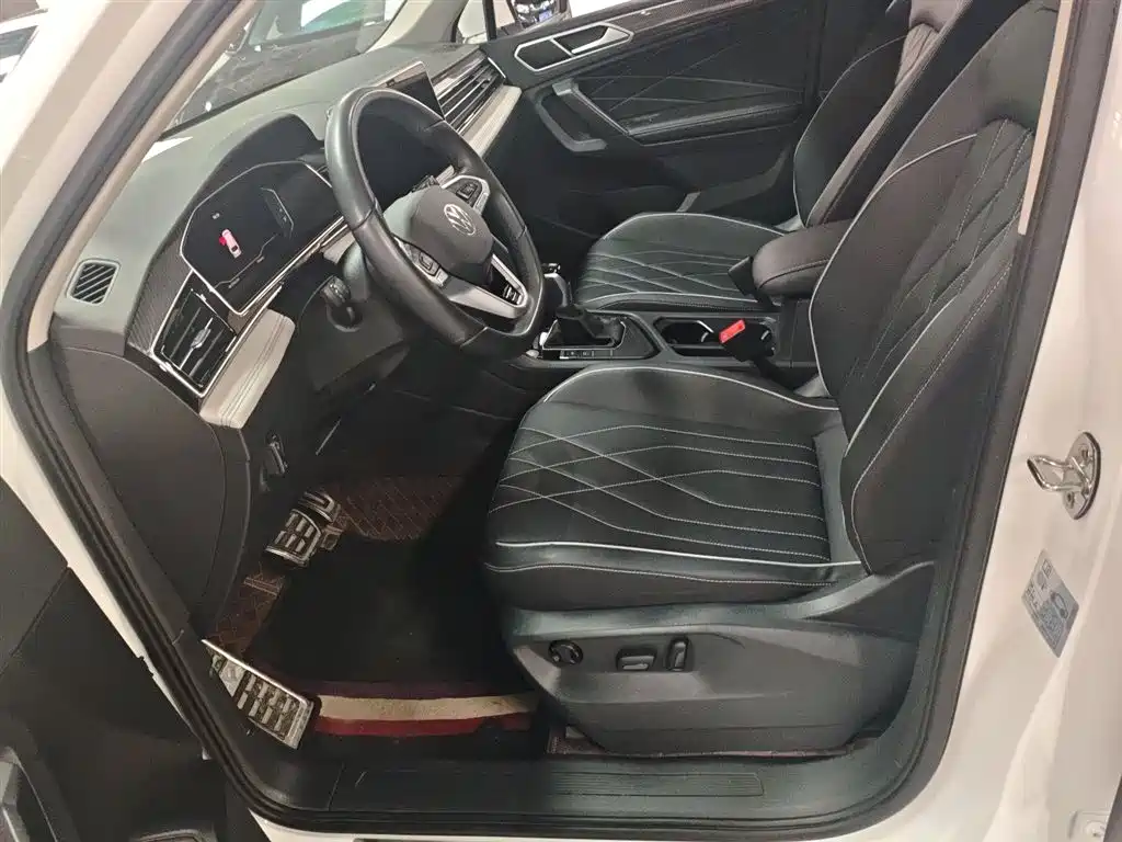 Volkswagen Tiguan L 2025 2025 330TSI Automatic 2WD R-Line Dragon Glory Edition