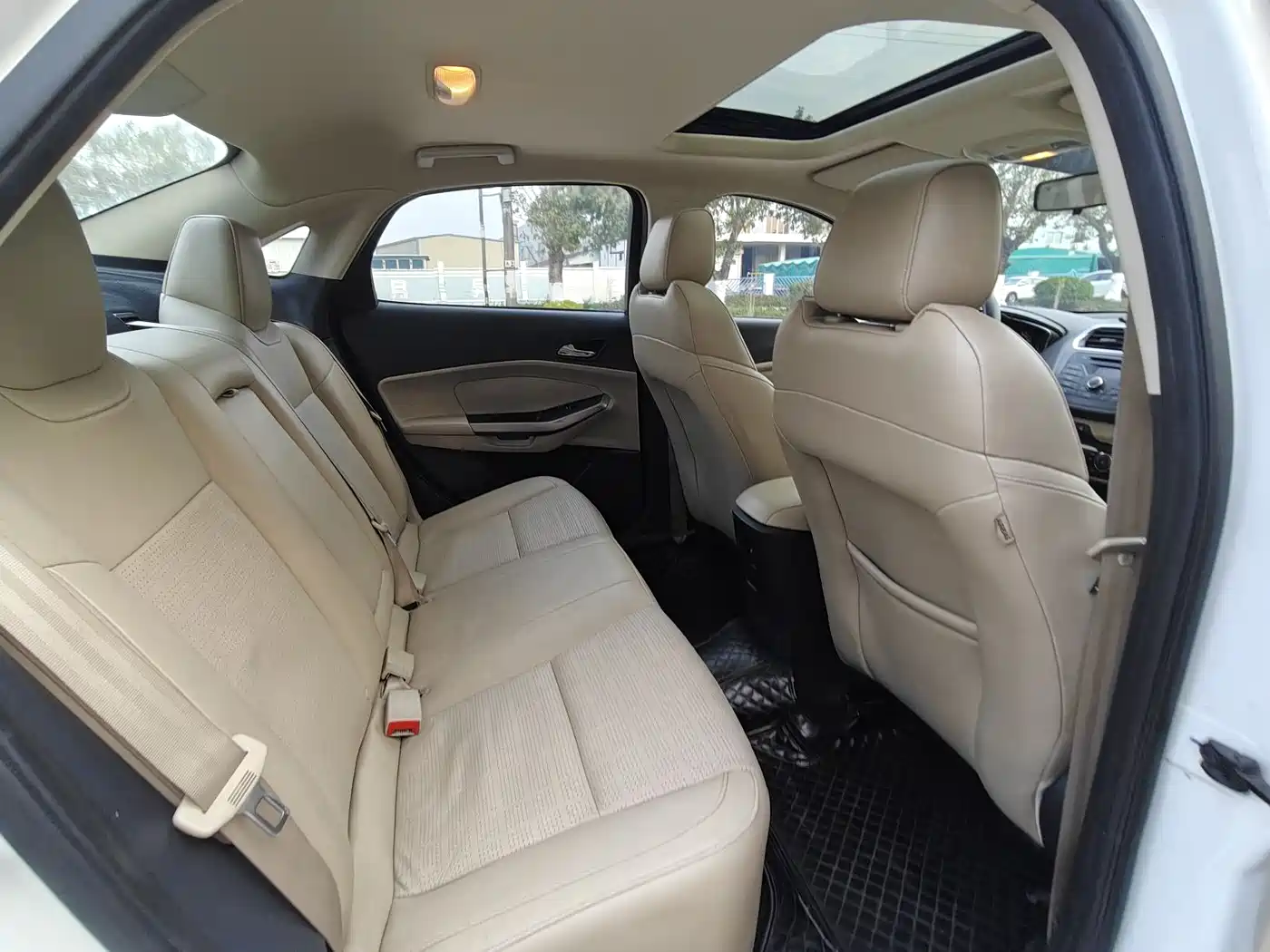 Ford Escort 2015 2015 1.5L Automatic Fashion