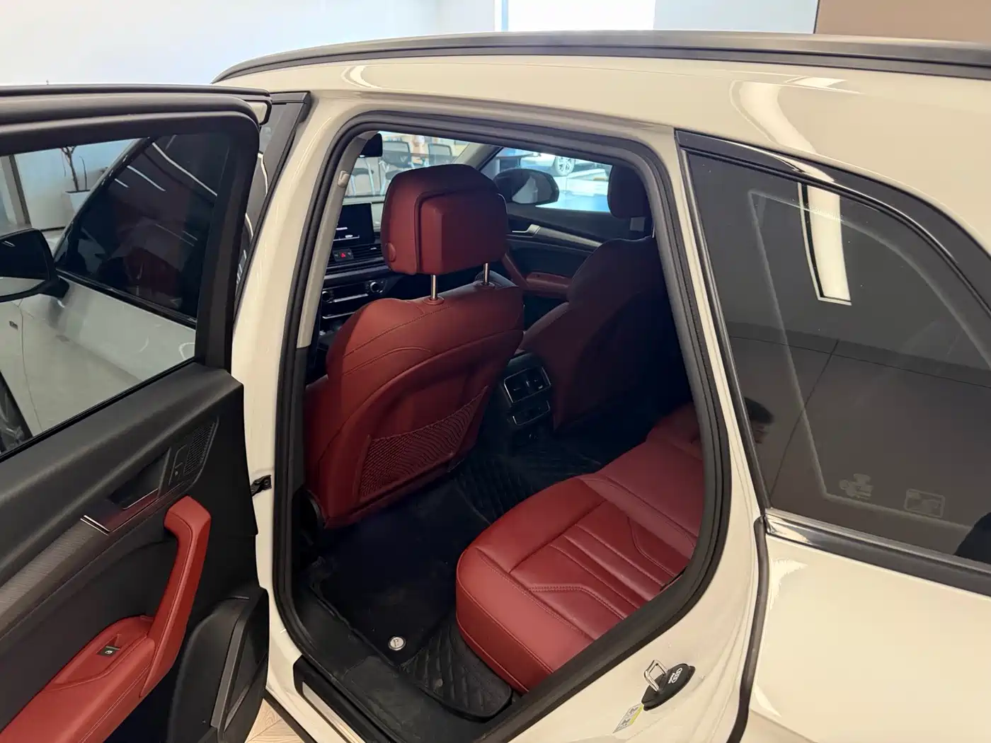 Audi Q5L 2022 Facelift 45T Luxury Dynamic фото 26