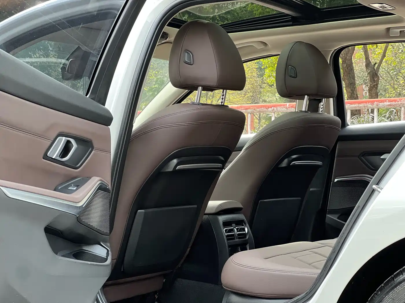 BMW 3 Series 2021 Second Facelift 325Li M Sport Package фото 12
