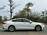 Фото 19 - Hongqi H5