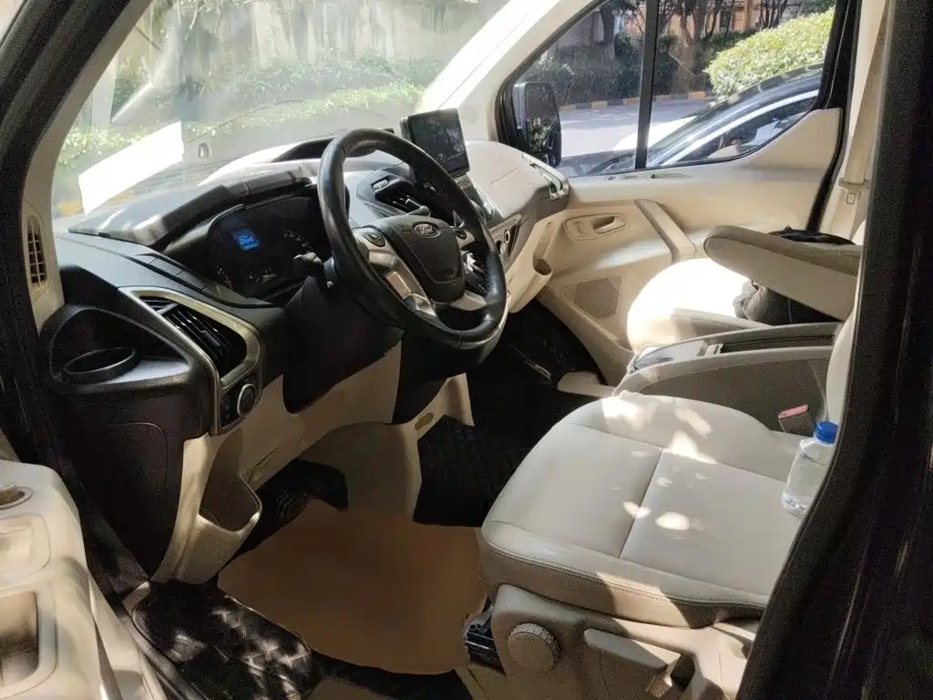 Ford Tourneo 2018 2017 2.0T Automatic Elite Edition