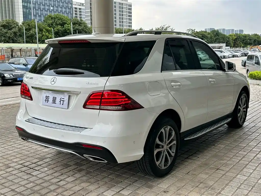 Mercedes-Benz GLE 2017 GLE 320 4MATIC Luxury фото 18