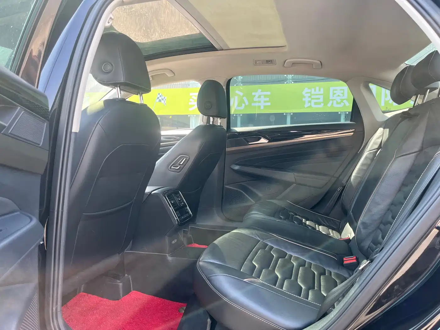 Volkswagen Passat 2019 330TSI Elite Version China VI фото 6