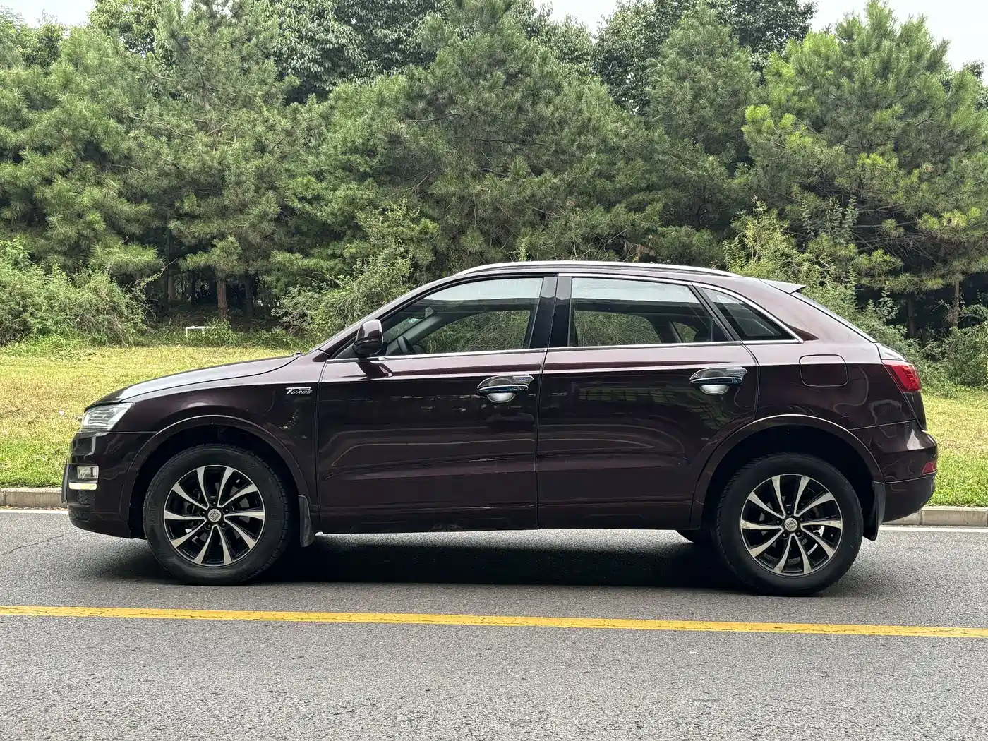Zotye SR7 2016 2016 1.5T CVT Magic Cube Heart Edition China V