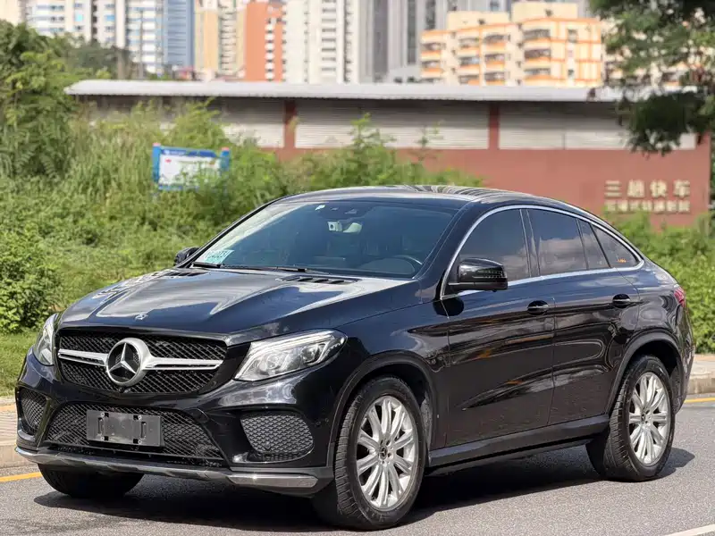 Mercedes-Benz GLE Coupe GLE 320 4MATIC Coupe SUV
