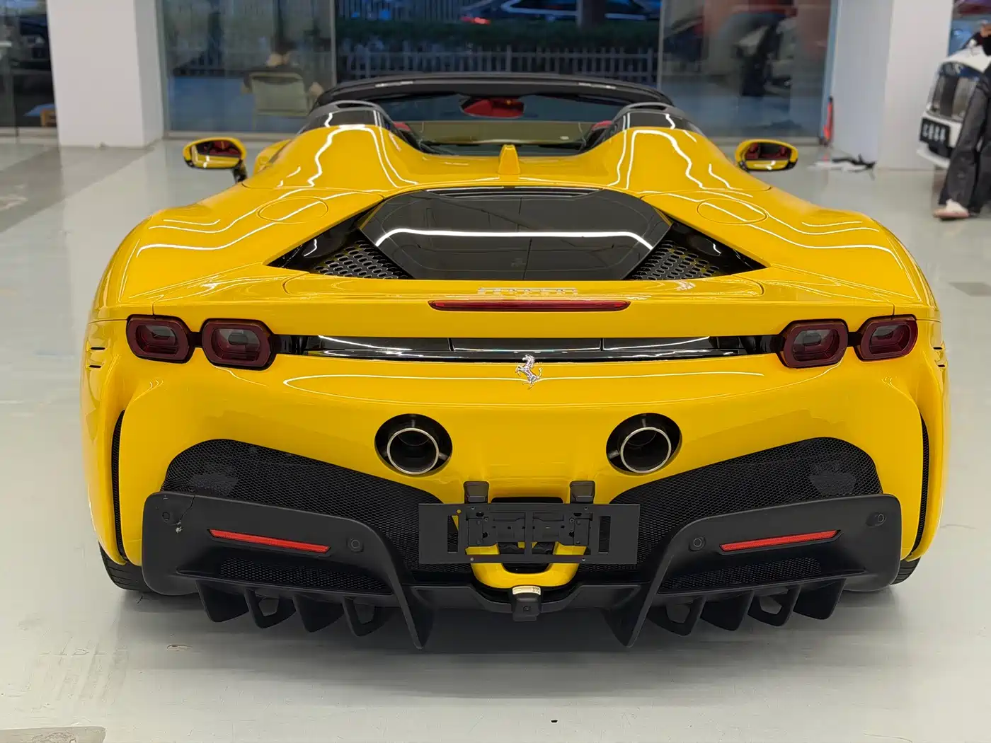 Ferrari SF90 2024 2021 3.9T V8 Spider