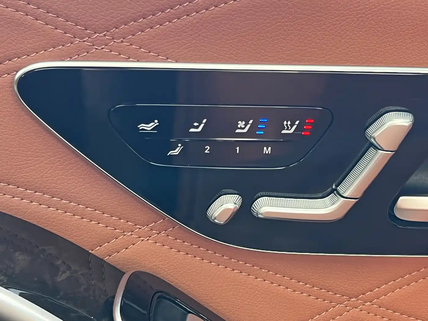 Mercedes-Benz Maybach S-Class 2025 Model S 480 4MATIC фото 12
