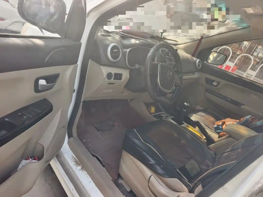Jinbei Huachen Jinbei 750 2016 2015 1.5L Comfort Model