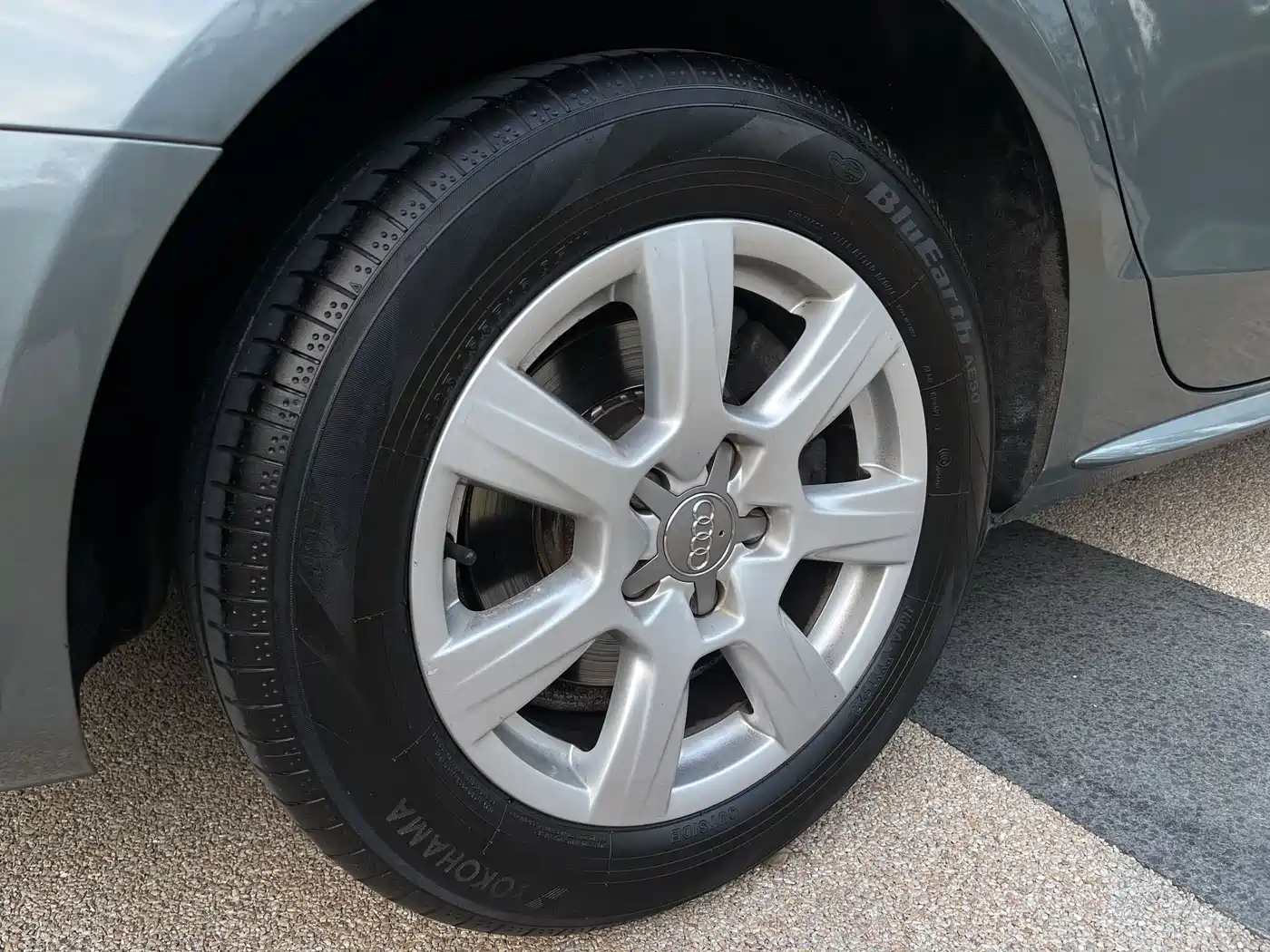 Audi A4L 2011 2012 2.0 TFSI Auto Comfort