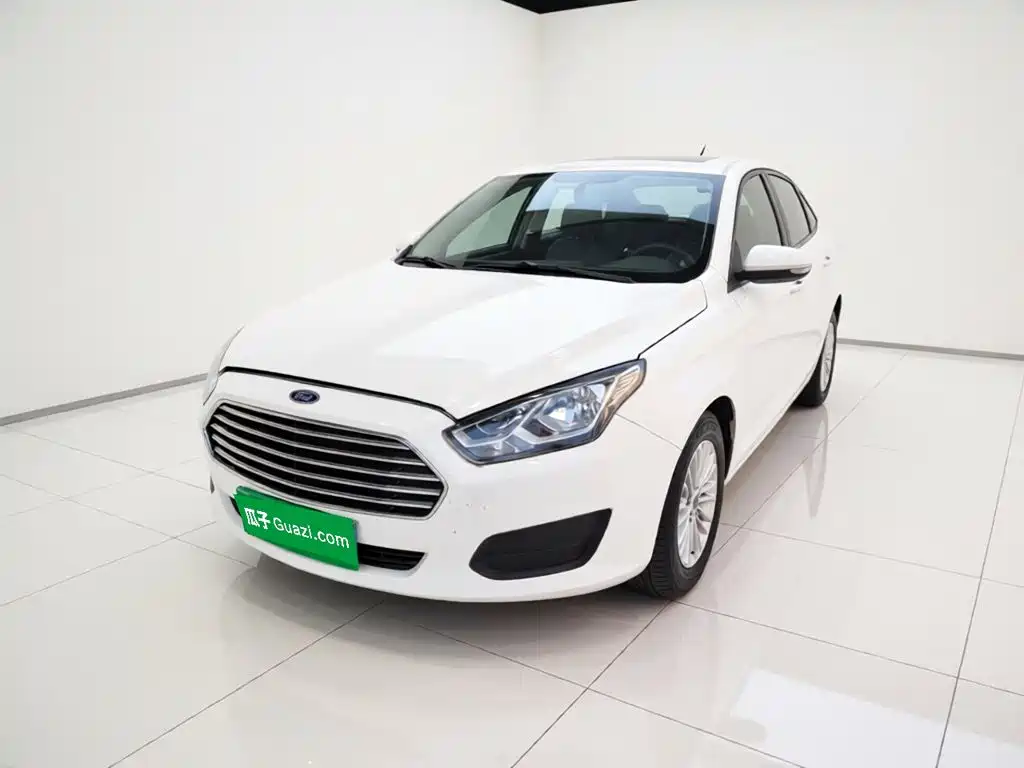 Photo 1 - Ford Escort