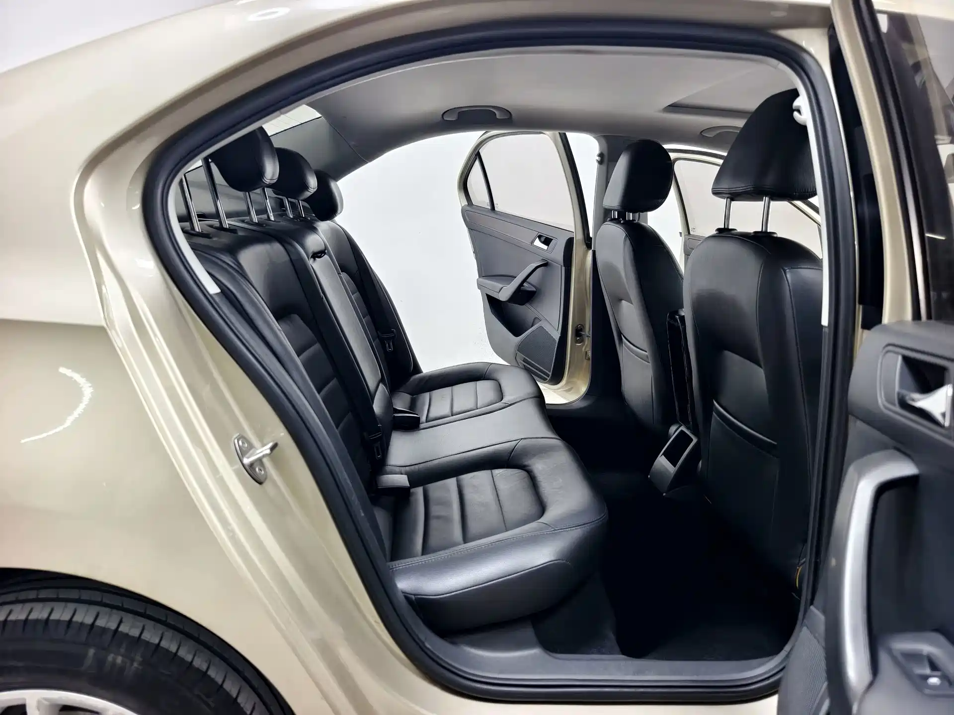 صورة 16 - Volkswagen Santana