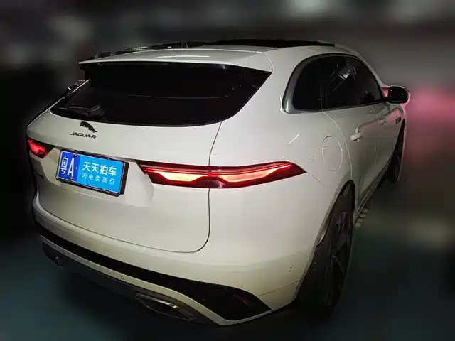 Jaguar F-PACE 2021 340PS R-Dynamic SE — фото 2