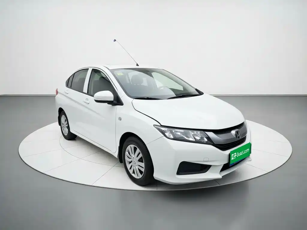 Фото 3 - Honda City