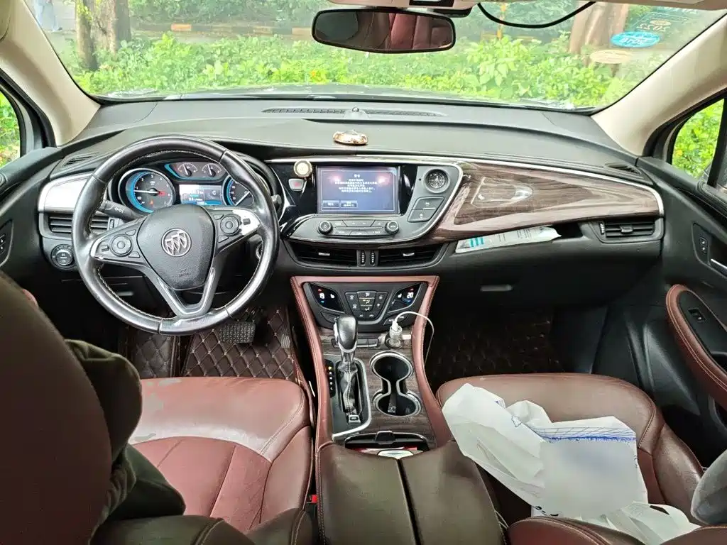 Фото 10 - Buick Envision Plus