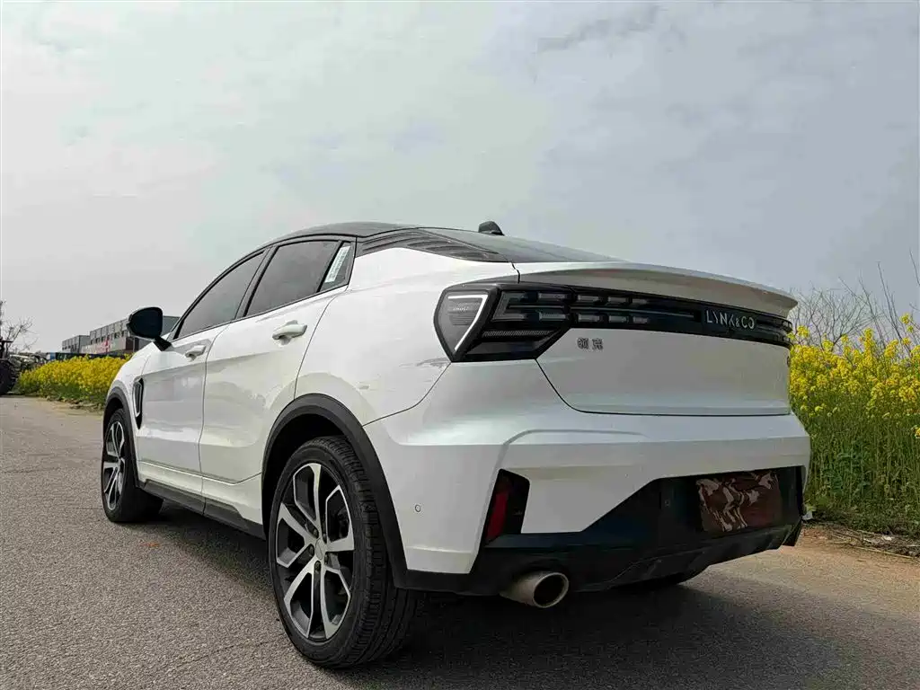 Lynk & Co 05 2022 2.0TD 4WD Power Halo фото 4