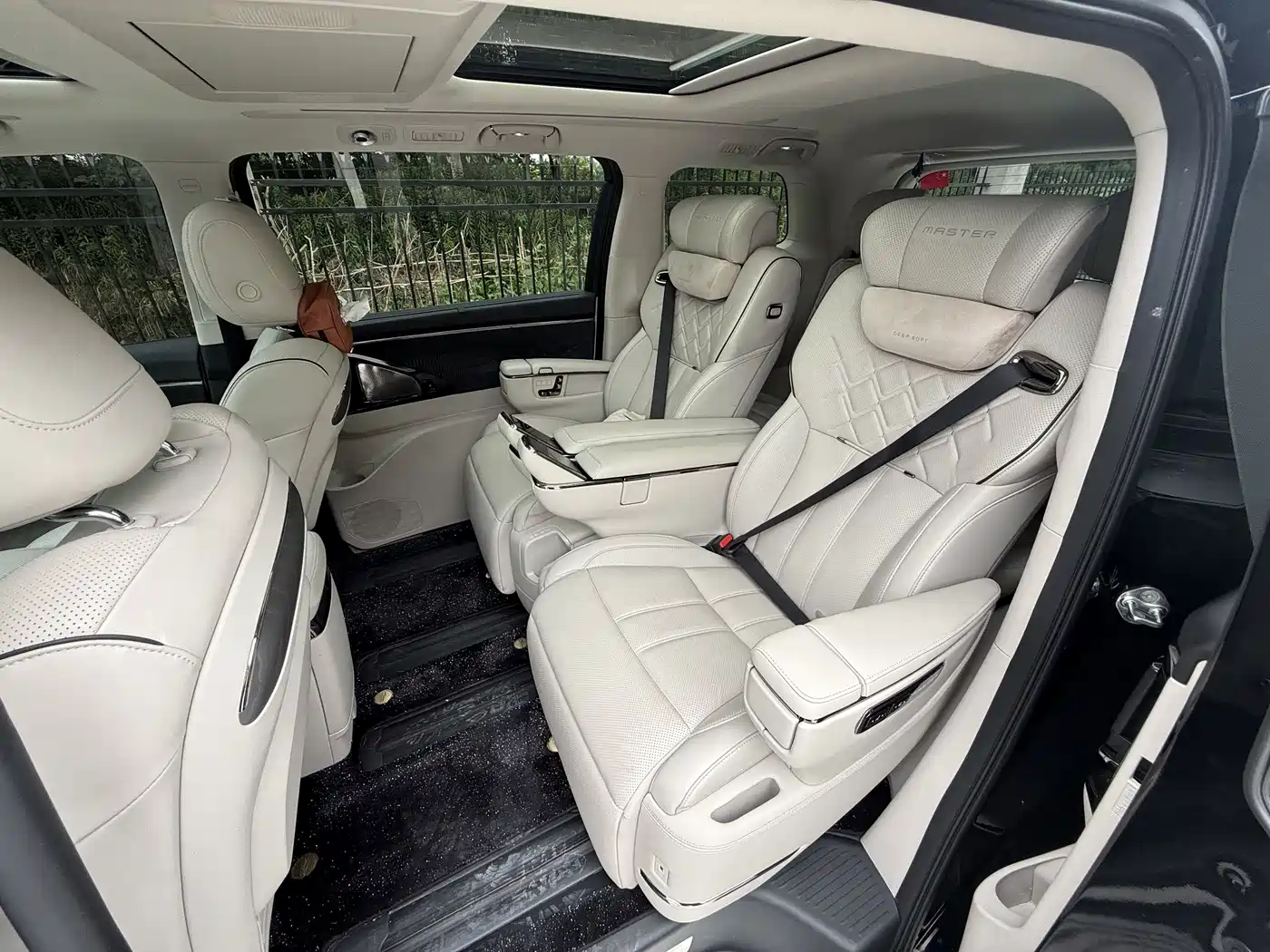 GAC Trumpchi Trumpchi Xiangwang M8 2025 2025 Model QianKun Series Ultra First Class
