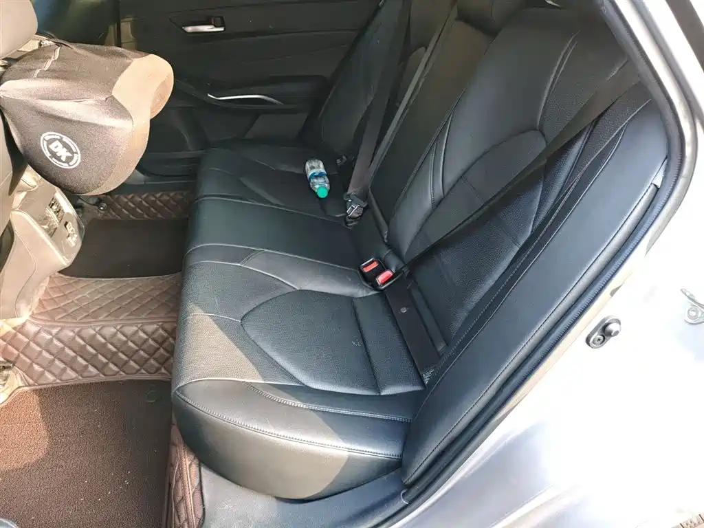 Toyota Avalon 2022 2.0L Luxury Edition фото 15