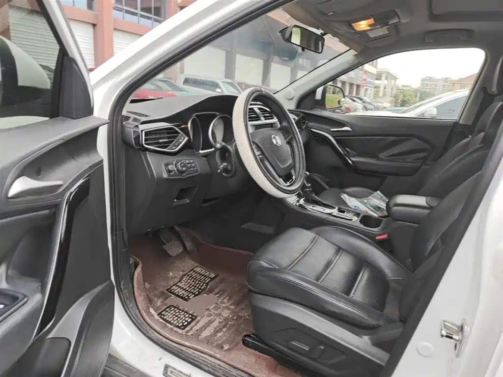 MG Roewe RX5 2016 2015 1.5TGI TST Luxury Edition