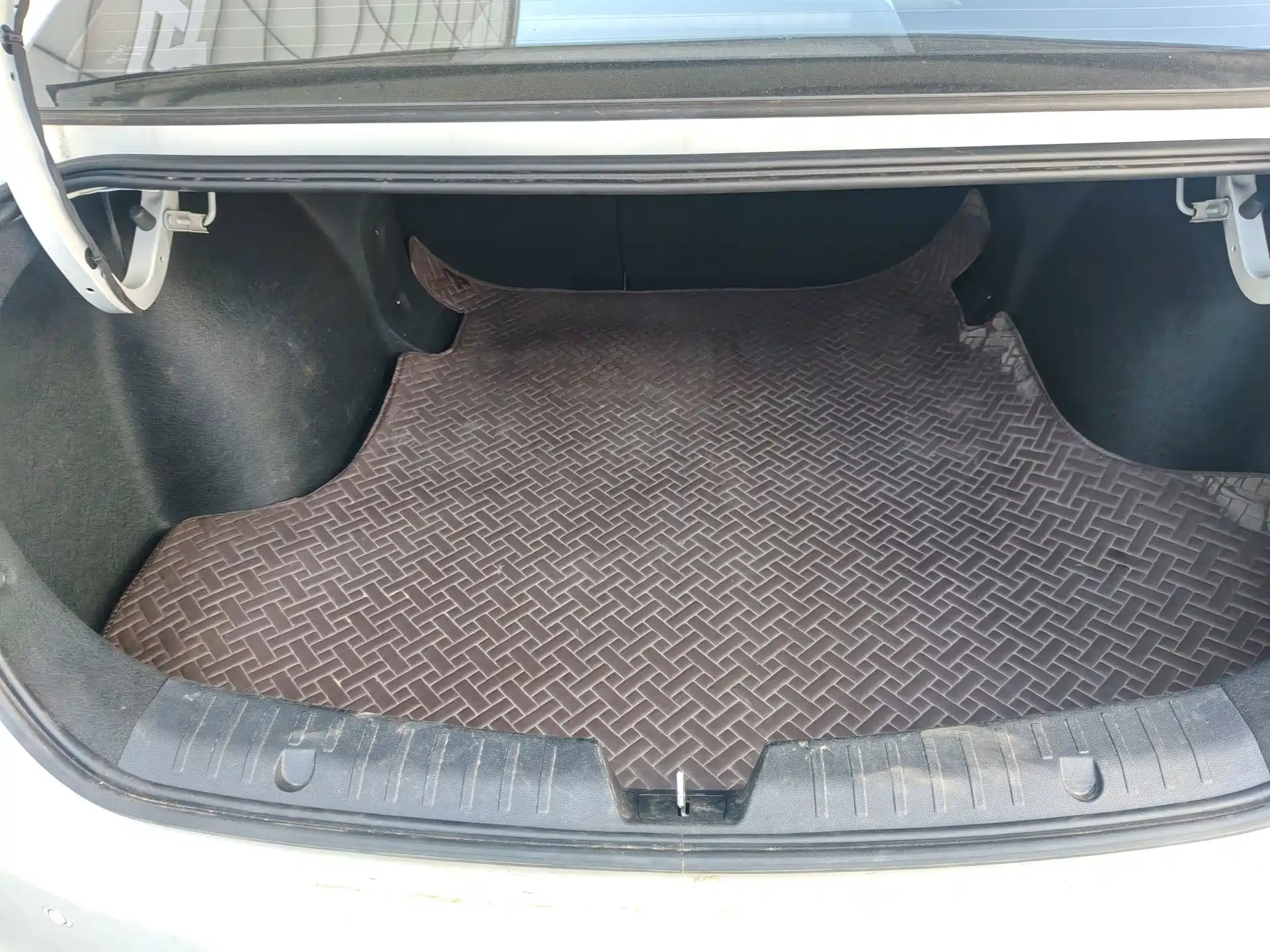 Photo 14 - Aion S Plus
