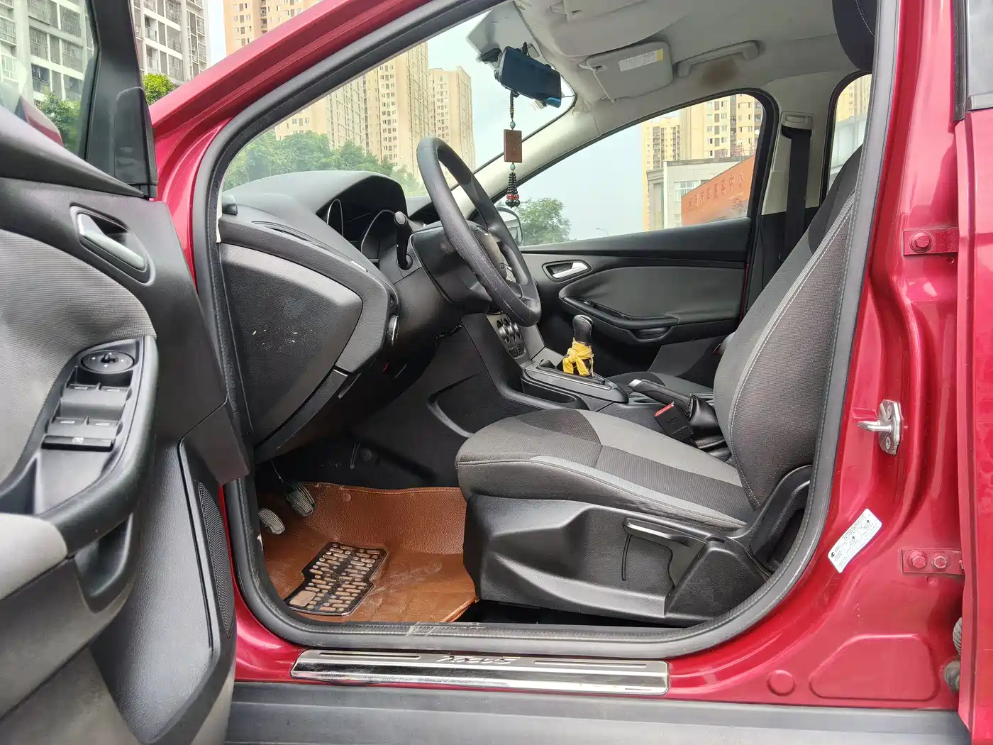 Фото 4 - Ford Focus