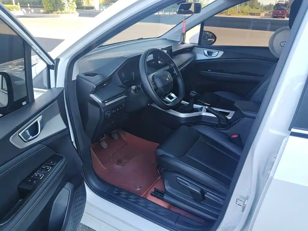 Wuling Motors Wuling Jiachen 2025 2022 1.5L Manual Free Comfort