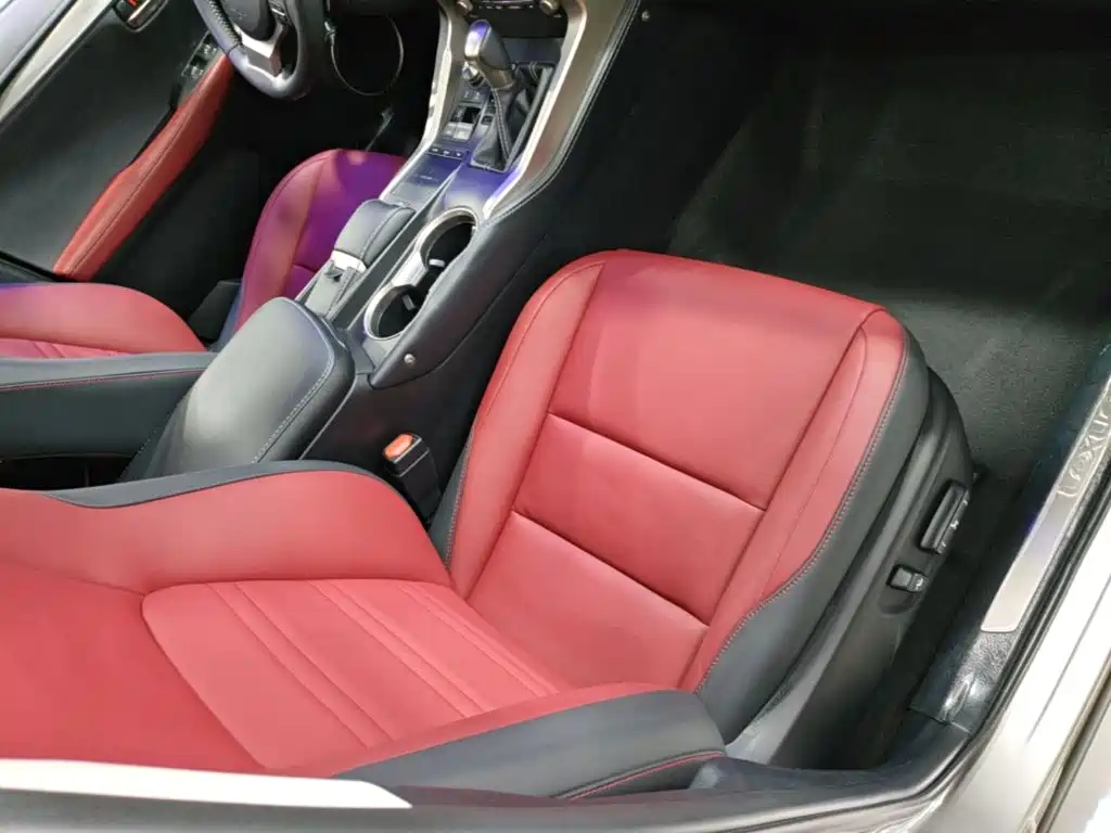 Фото 25 - Lexus NX