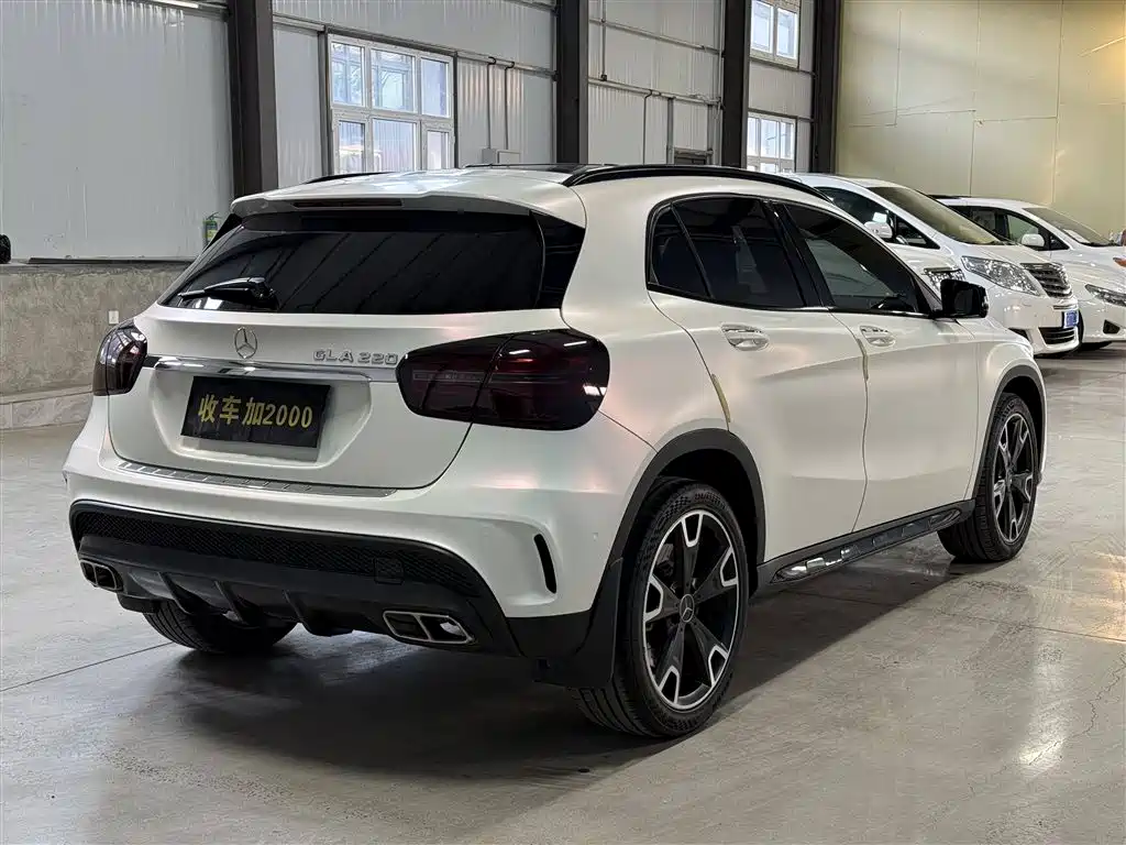 Фото 9 - Mercedes-Benz GLA