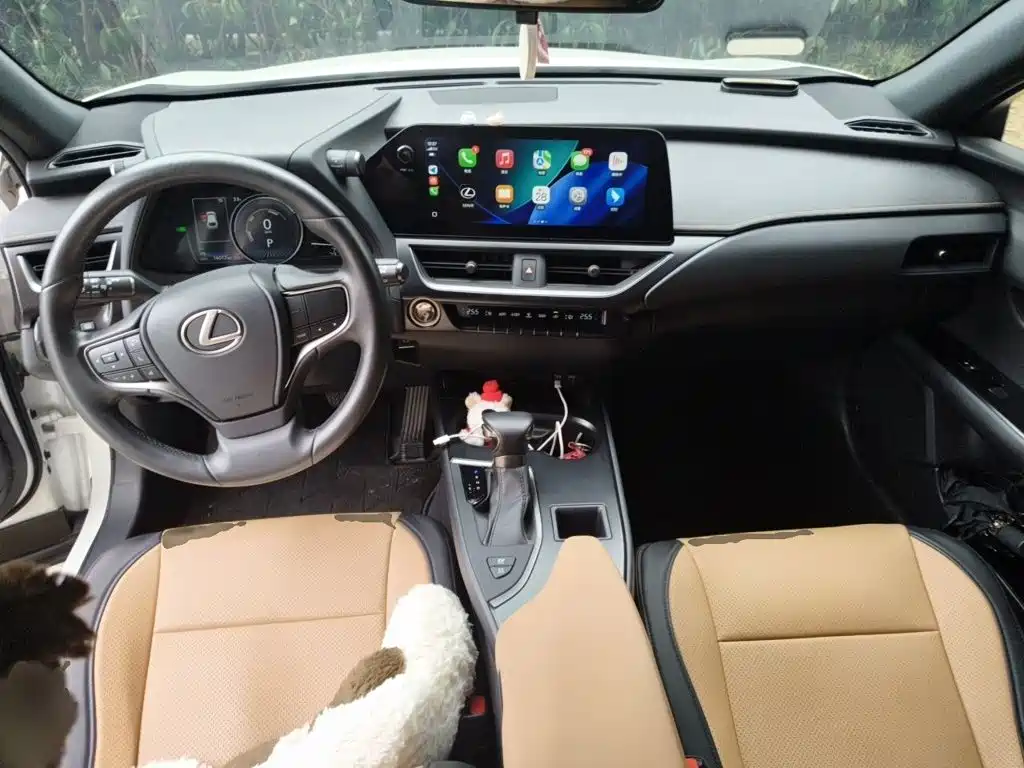 Lexus UX 2022 2022 260h Explore Edition