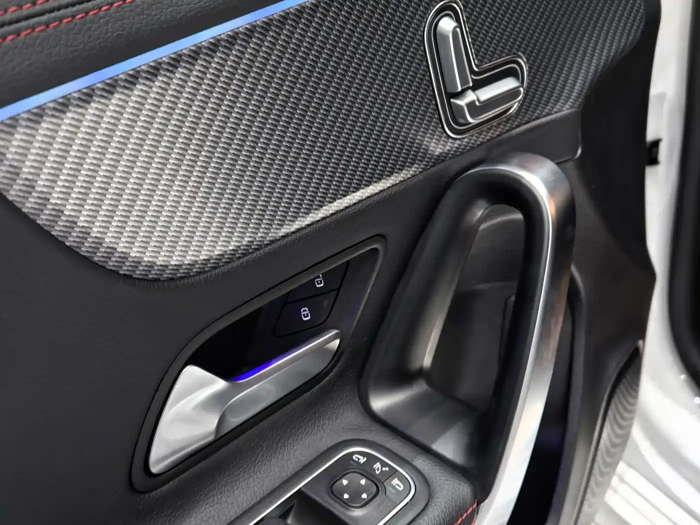 Mercedes-Benz A-Class 2024 A 200 L Fashion Edition фото 7
