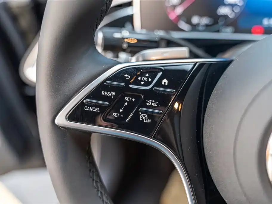 Mercedes-Benz E-Class 2025 E 300 L Luxury фото 6
