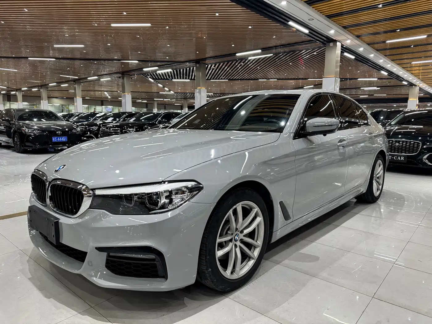 BMW 5 Series (Import) 2019 525i M Sport Package