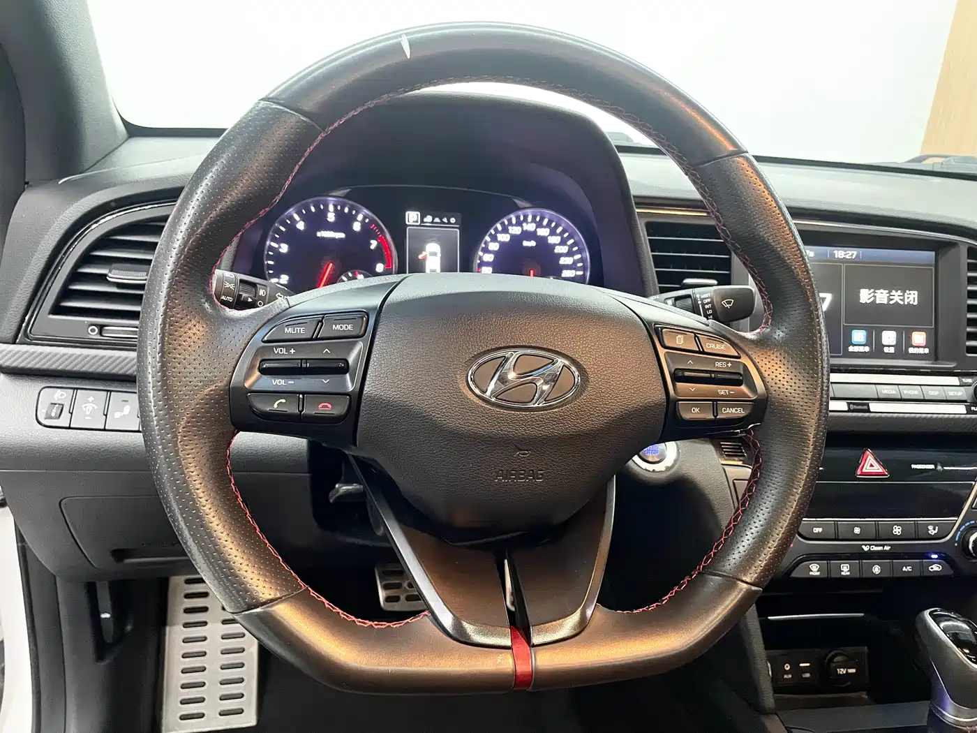 Hyundai Elantra 2016 1.4T DCT Dynamic Flagship фото 10