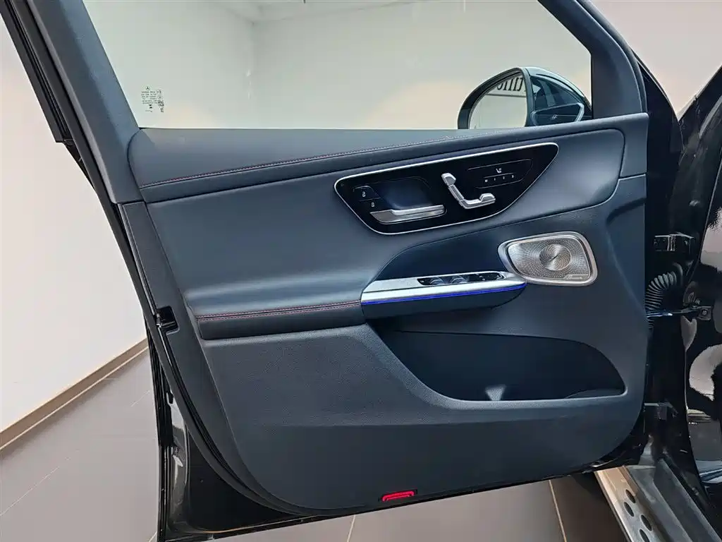 MERCEDES-BENZ GLC AMG