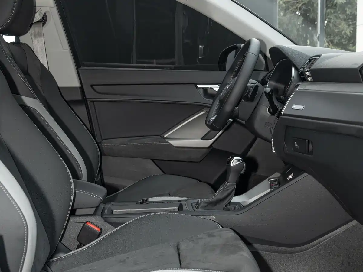 Audi Q3 2023 35 TFSI Fashion Dynamic (1.4T) фото 20