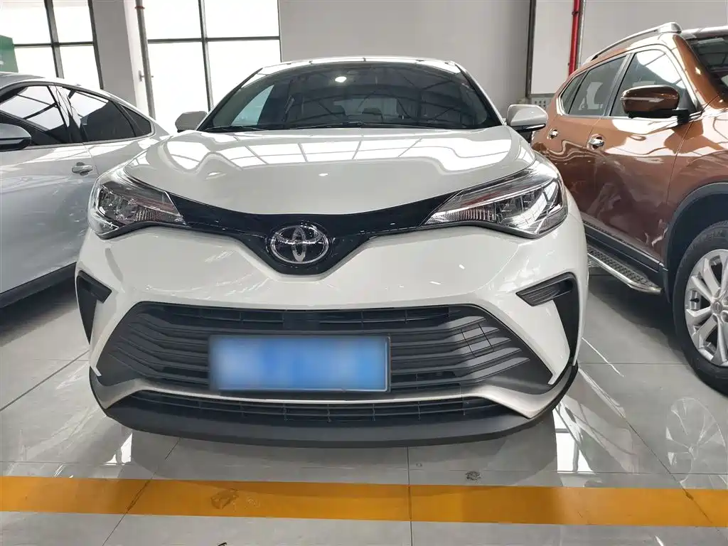 Toyota IZOA 2022 2.0L Yixing Edition фото 5