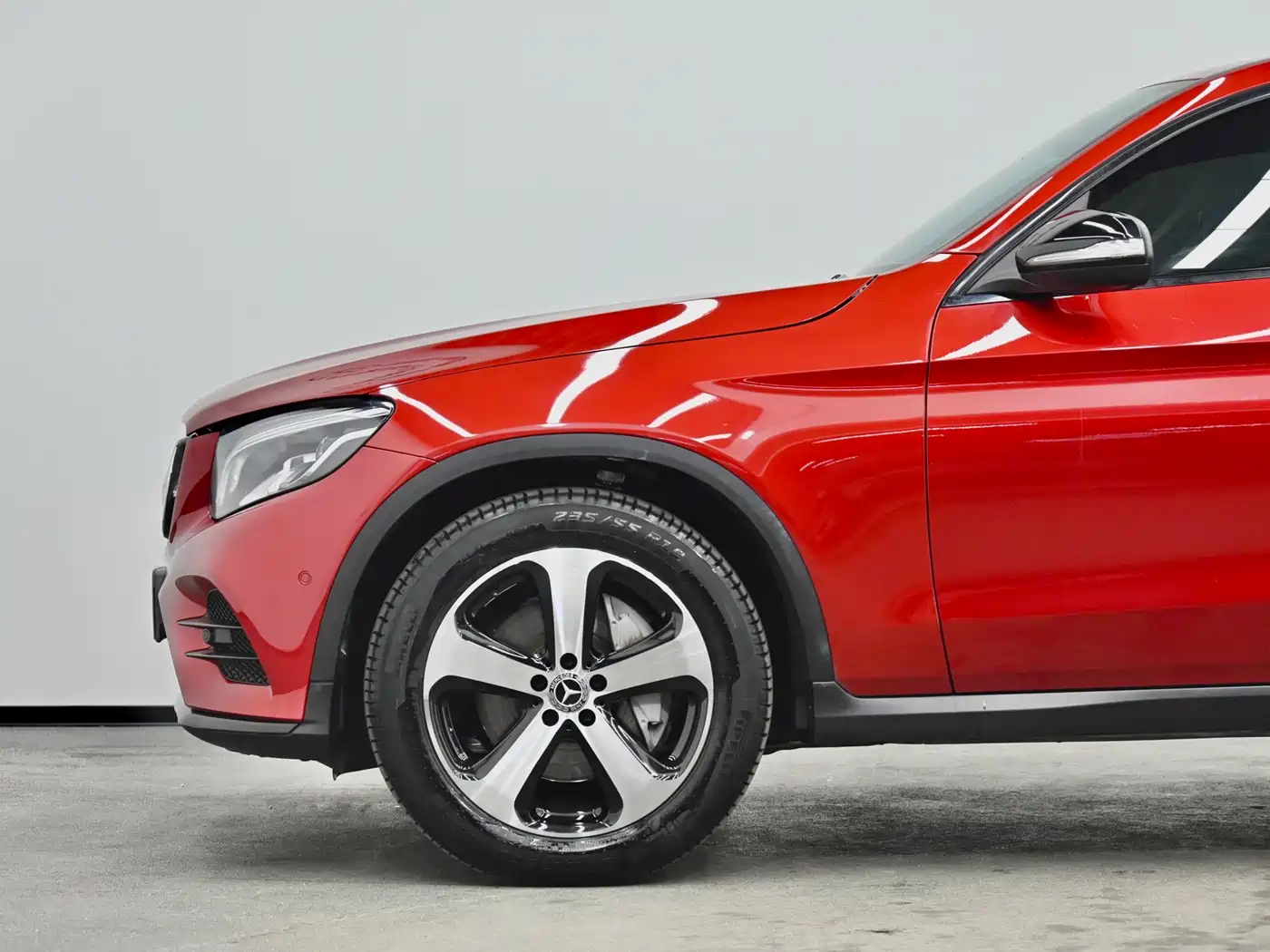 Mercedes-Benz GLC Coupe 2019 GLC 200 4MATIC Coupe SUV фото 23