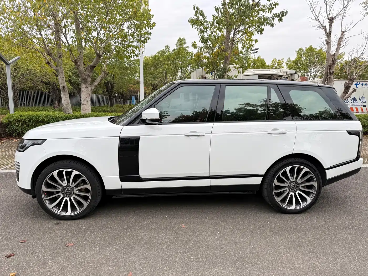 Фото 14 - Land Rover Range Rover