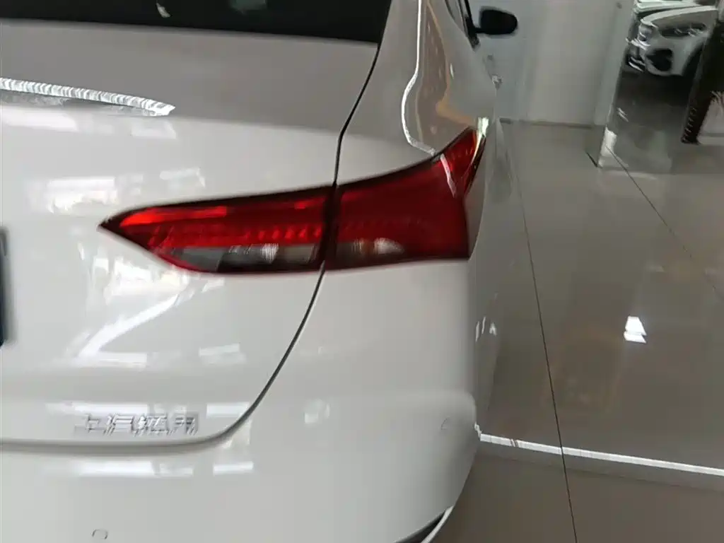 Buick Verano 2023 Pro Joy Edition фото 8