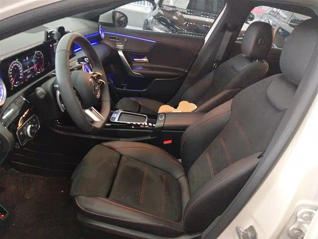 Mercedes-Benz A-Class 2025 2025 A 200 L Fashion Edition