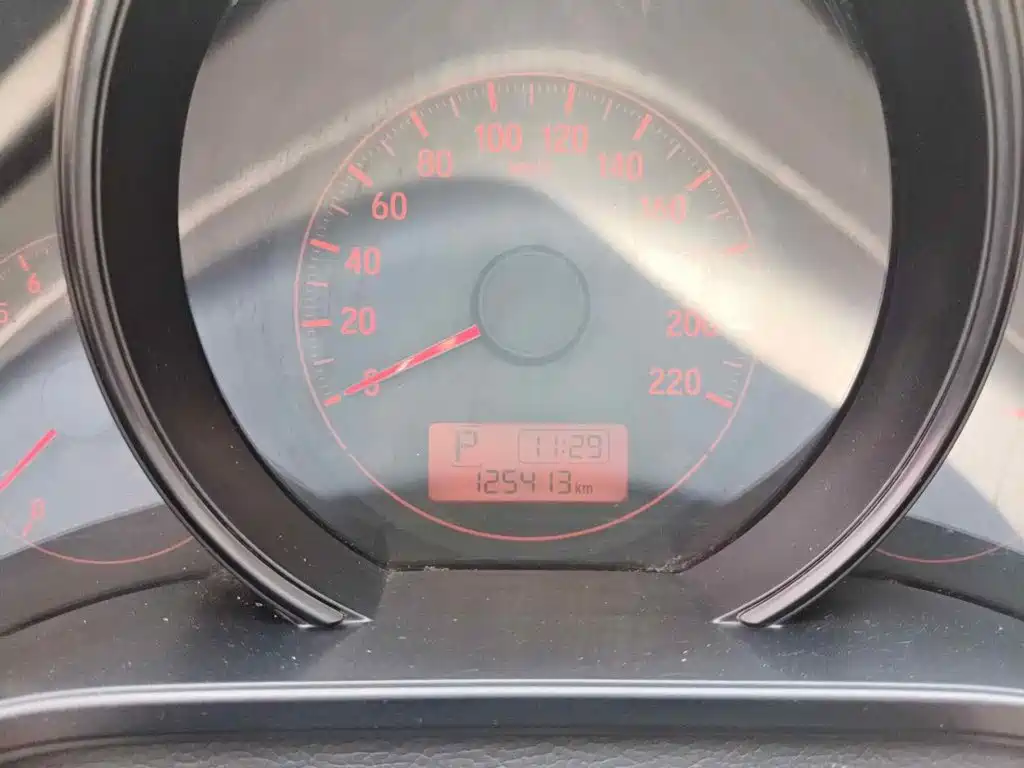 Фото 4 - Honda Fit