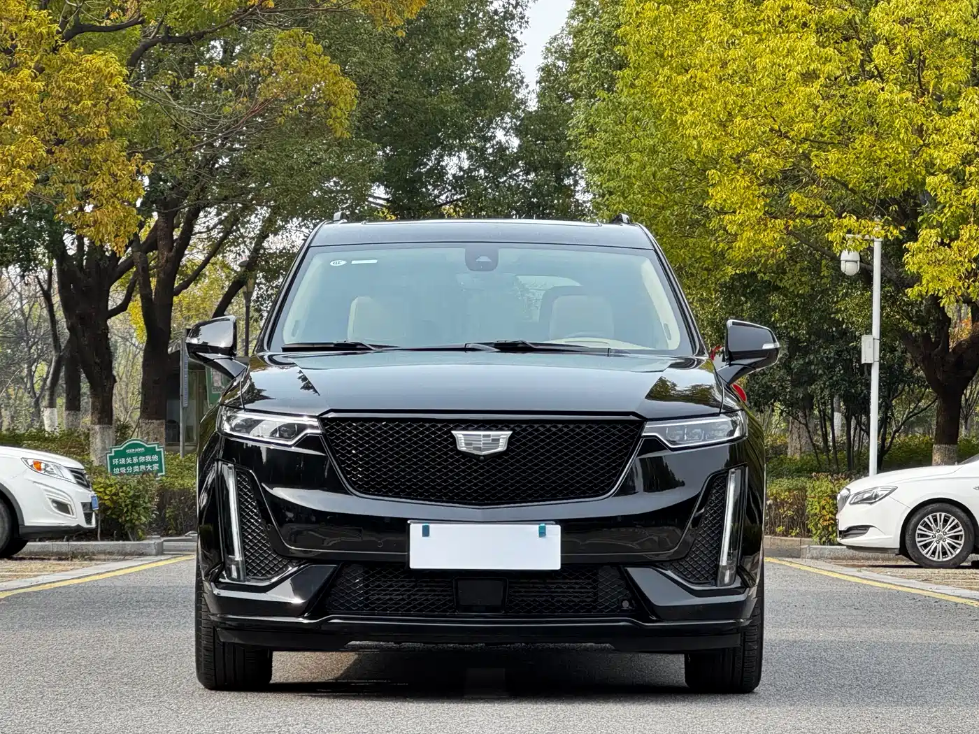 CADILLAC XT6