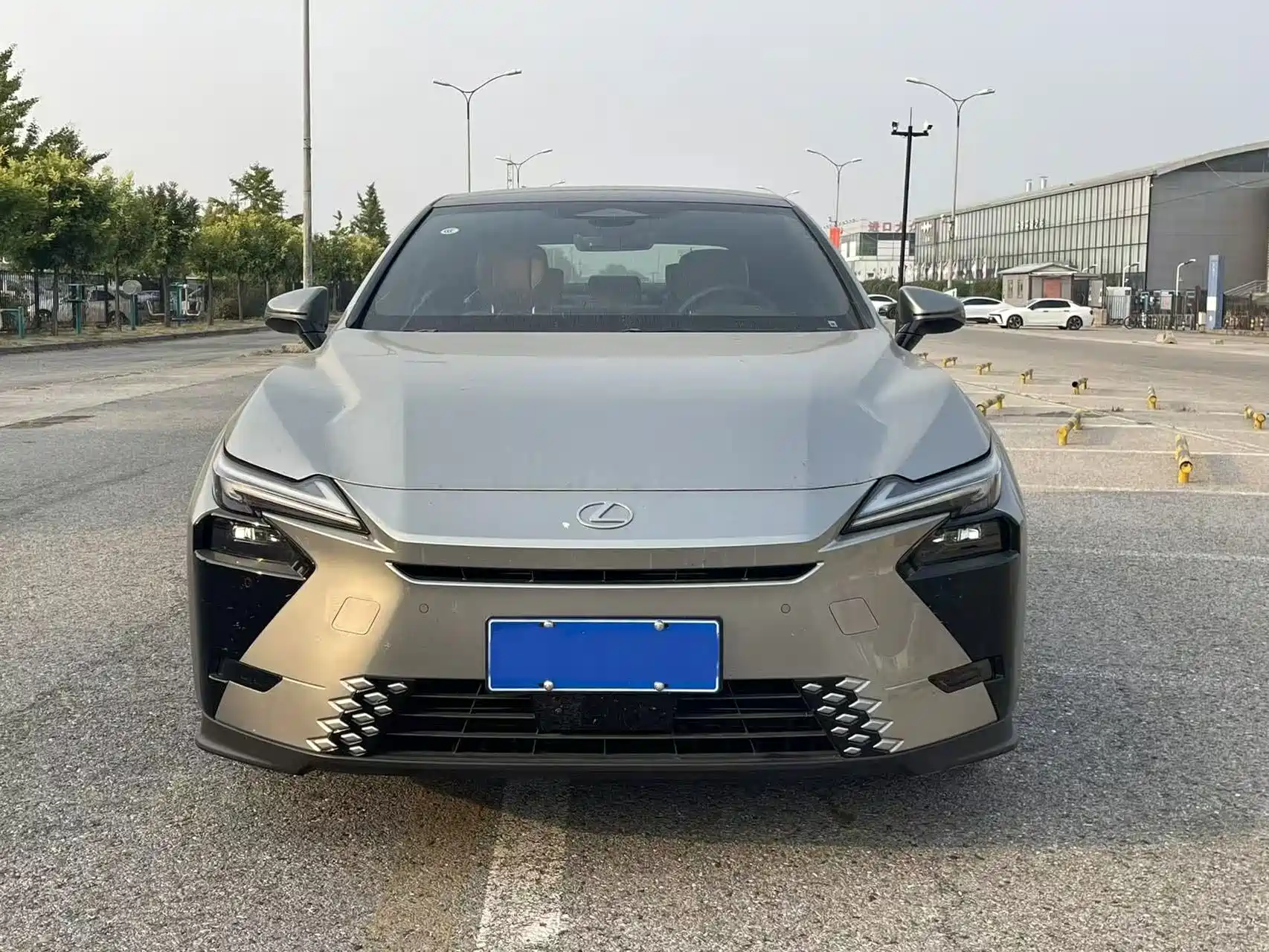 Фото 2 - Lexus ES