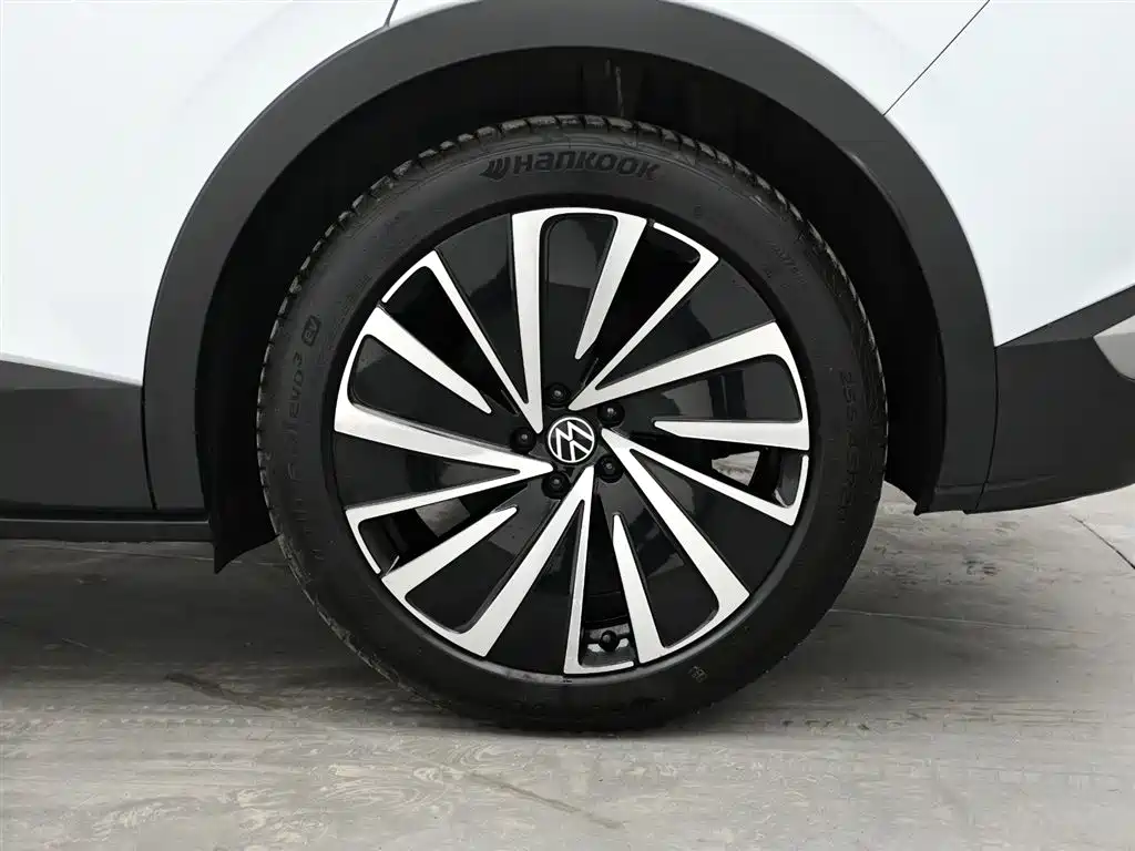 Volkswagen ID.4 X 2022 Pure Long Range Edition фото 9