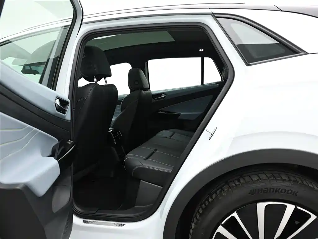 Volkswagen ID.4 X 2022 Pure Long Range Edition фото 14