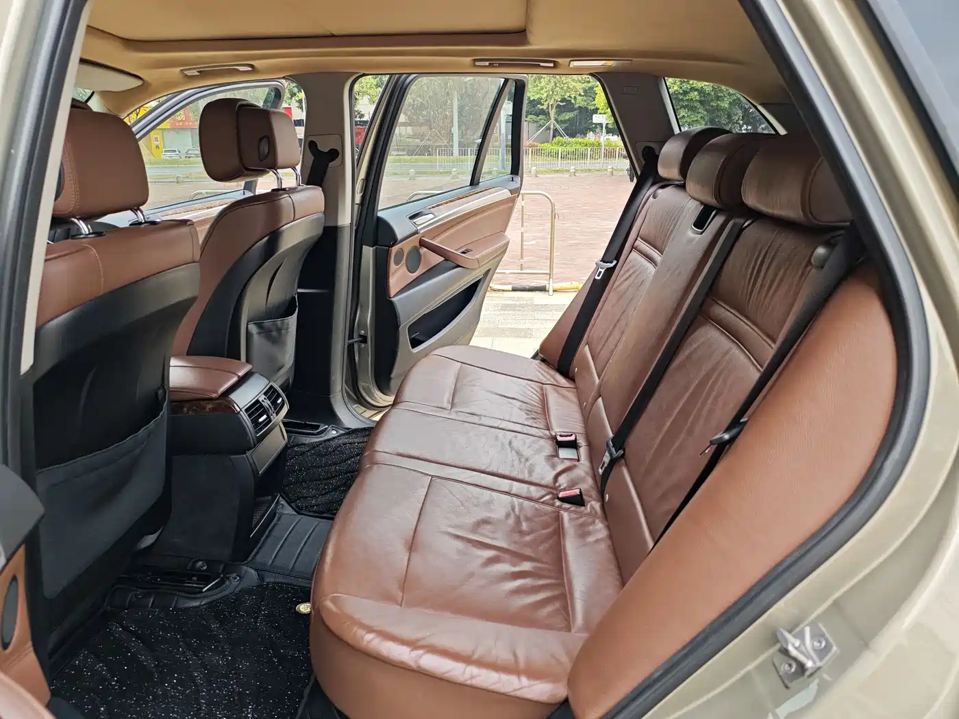 BMW X5 (Import) 2011 xDrive35i Leading Edition фото 10