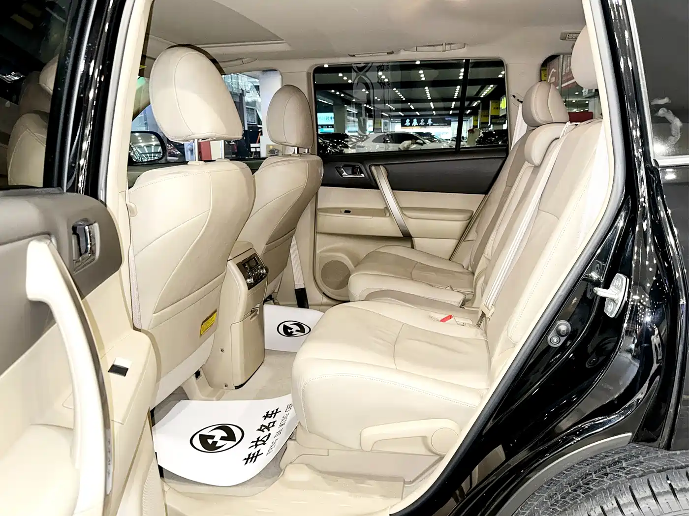 Фото 6 - Toyota Highlander