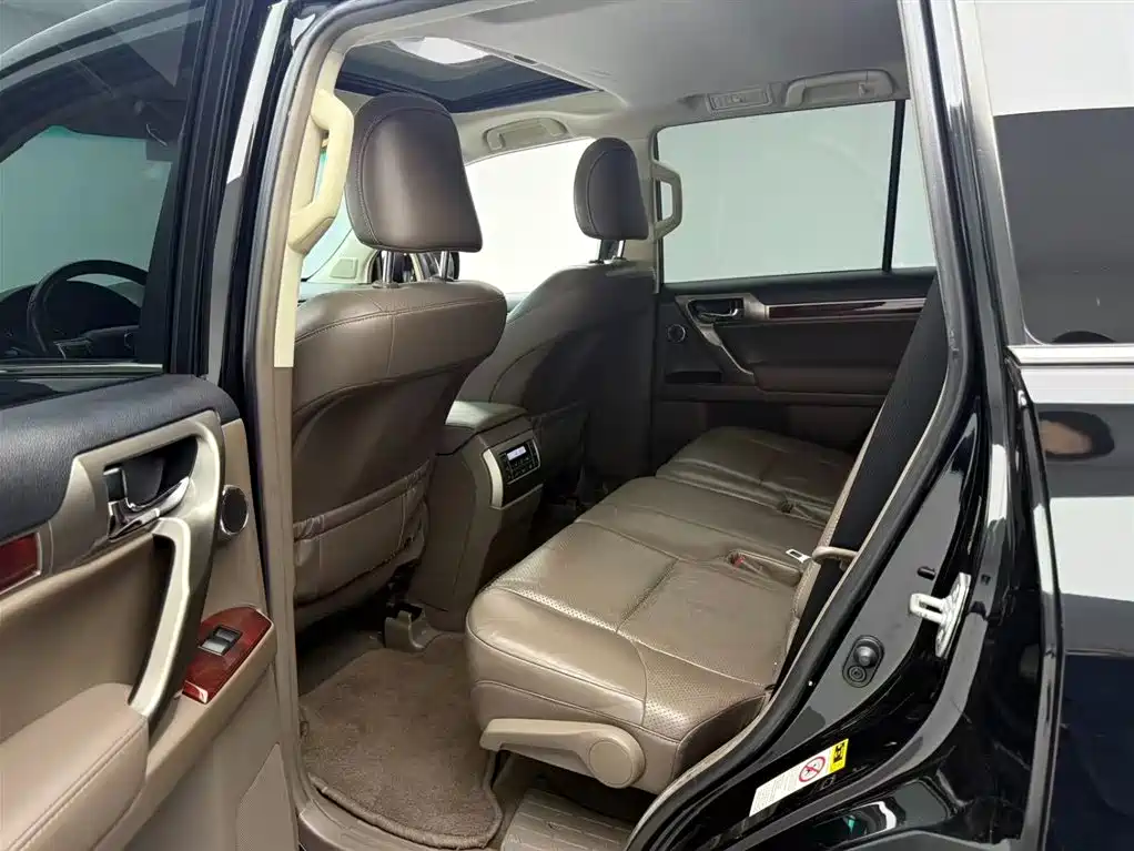 Lexus GX 2012 400 фото 10