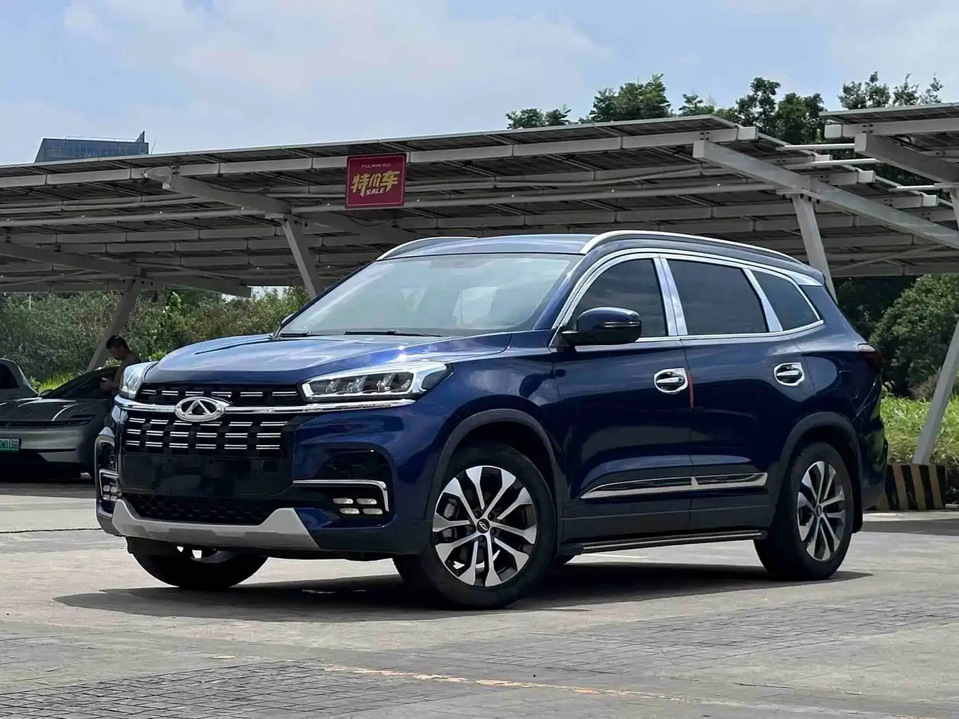 Photo 1 - Chery Tiggo 8